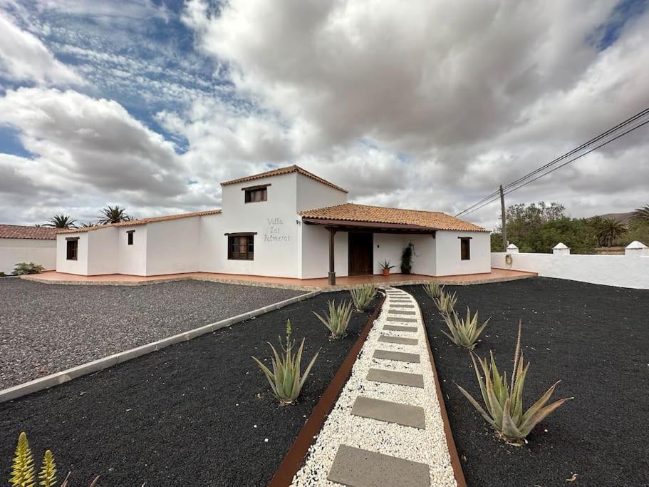 Villa With Pool In The Centre Of Fuerteventura 安提瓜 外观 照片