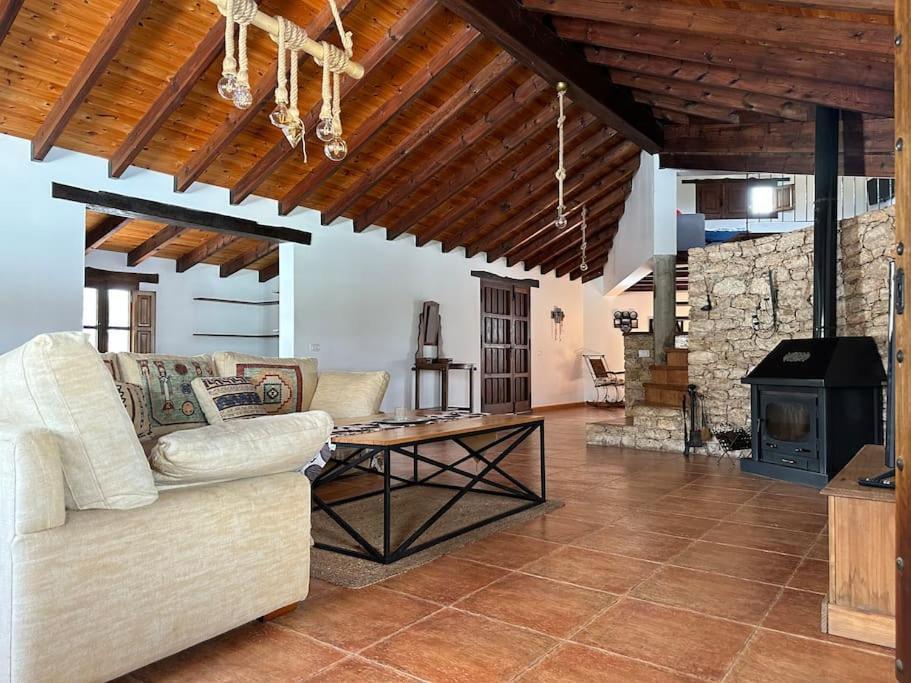 Villa With Pool In The Centre Of Fuerteventura 安提瓜 外观 照片